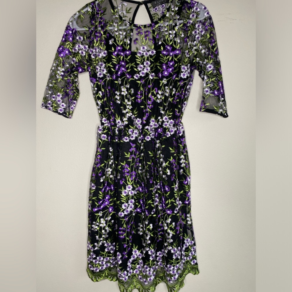 Beautiful floral dress size Small